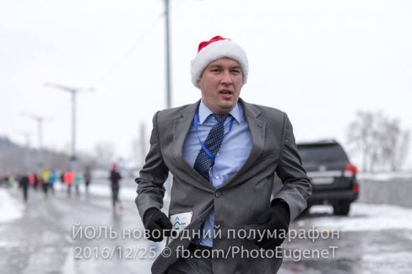 Віце-мера Луцька за біг у костюмі порівняли із Дональдом Трампом