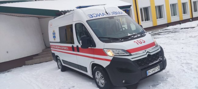 На Волині 33-річна жінка народила у «швидкій» двійню