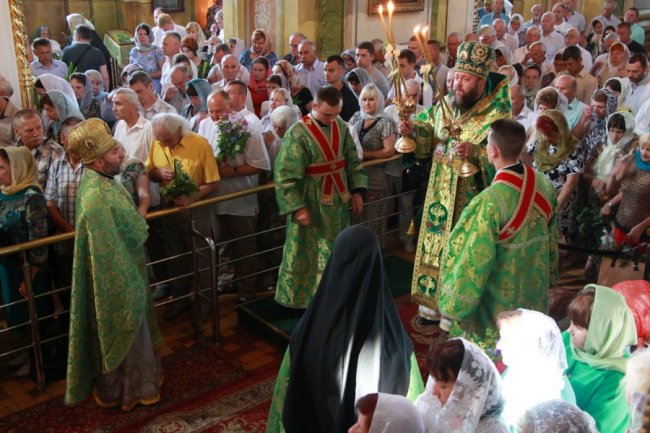 У головному соборі Луцька відправили святкову службу і освятили зілля. ФОТО