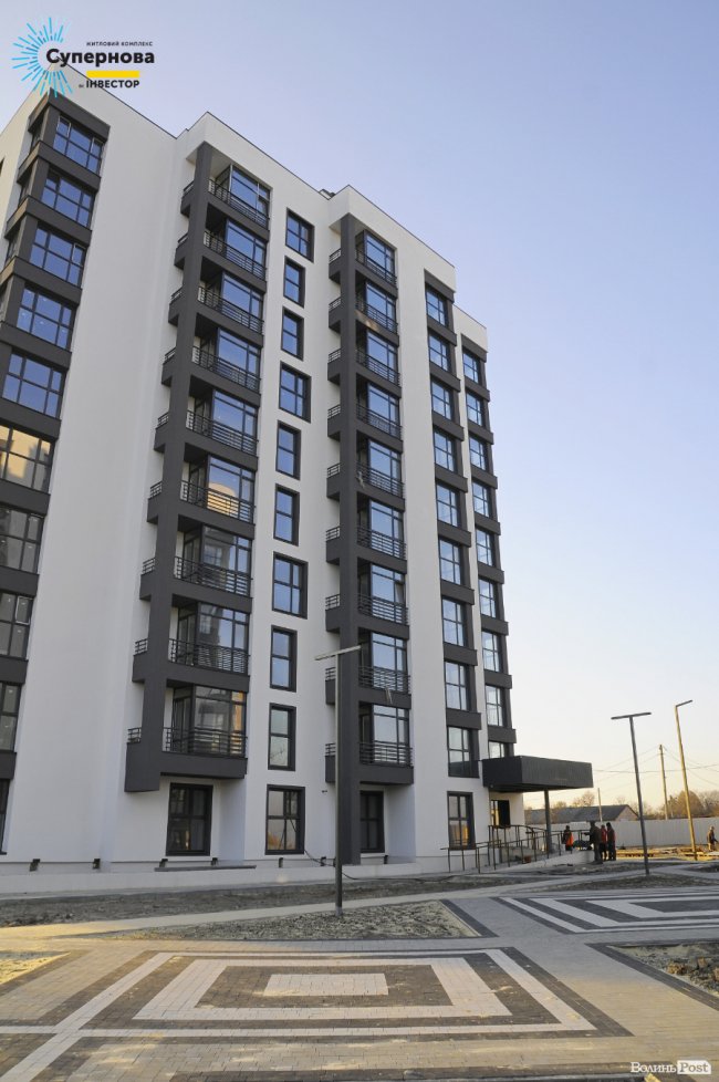 Звіт з будівництва ЖК «Супернова»: у четвертому будинку встановлюють вікна*
