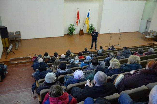 Нардеп Ігор Лапін провів зустрічі, на які прийшли понад 1000 лучан