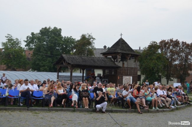 Злива і витончена музика: перший день фестивалю джазу у Луцьку. ФОТО