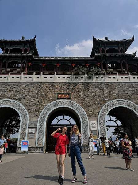 Волинянка розповіла про цікаве навчання у Китаї