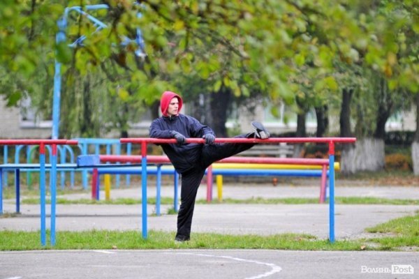 Луцьк. Ранок. Парк. Лучани. ФОТО