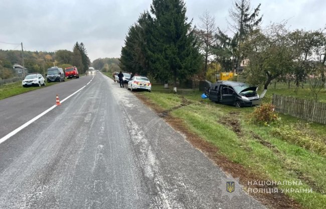 На Волині в аварії травмувалось п’ятеро жінок:  водійка з’їхала в кювет