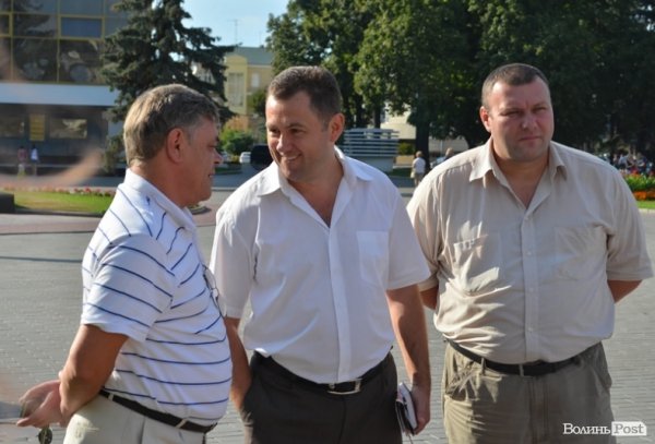 У центрі Луцька агітували за опозицію. ФОТО