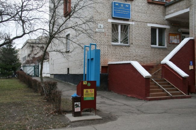 З Луцька вивезли вантажівку відпрацьованих ламп та термометрів. ФОТО