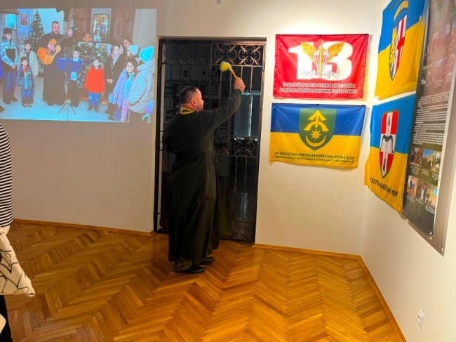 На Волині відбулося відкриття виставки під назвою “Віра. Незалежність. Стяг”: що в експозиції