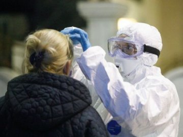 Чи братимуть гроші за лікування хворих на коронавірус волинян