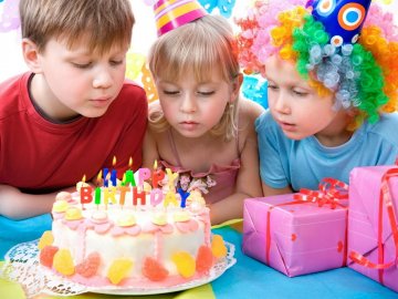 Дитячі торти на замовлення у Луцьку: на що варто зважати*