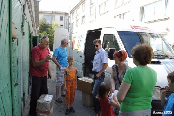 Допомога від населення зменшилась, але ми не можемо кинути солдатів, - волинські волонтери. ФОТО