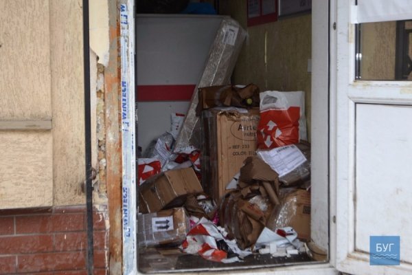 У Нововолинську затопило відділення «Нової пошти». ФОТО