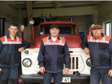 На Волині пожежі приборкує «надзвичайний» сімейний підряд 