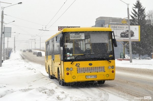 Луцьк знов у снігу. ФОТО
