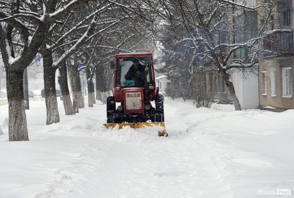 Луцьк знов у снігу. ФОТО