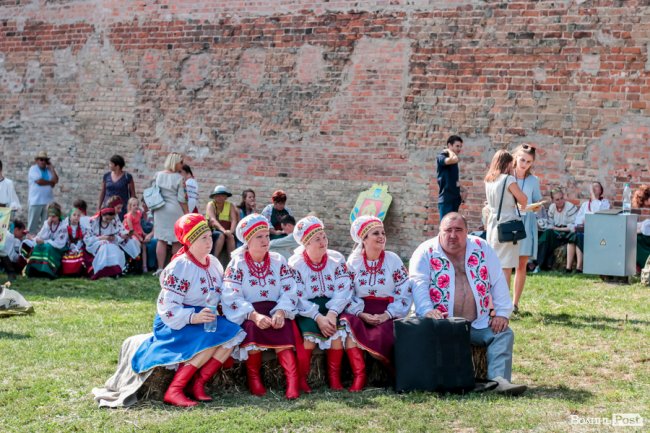 Неймовірні вбрання та іноземні гості: фестиваль «Берегиня» у Луцькому замку. ФОТО