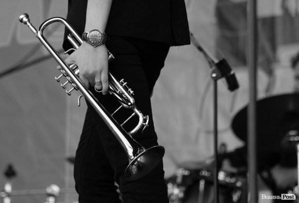 У Луцьку співають джаз до ночі