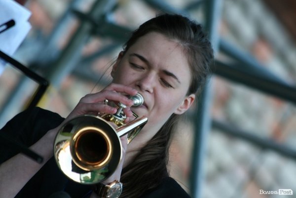У Луцьку співають джаз до ночі
