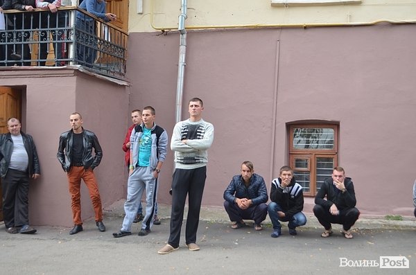 Для волинських бійців організували концерт. ФОТО