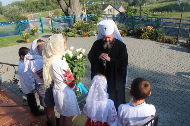 У волинській громаді, яка нещодавно перейшла до ПЦУ, вперше відбулося богослужіння. ФОТО