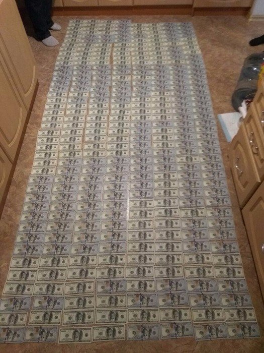 СБУ викрила на хабарях високопосадовця 