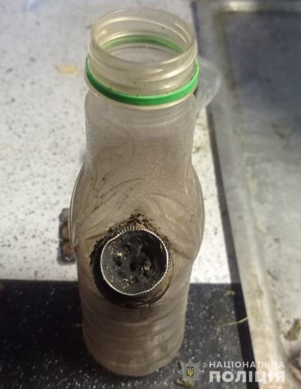 Під час обшуків у волинян виявили наркотики та бурштин. ФОТО