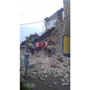 Сніжне після авіаудару. ФОТО