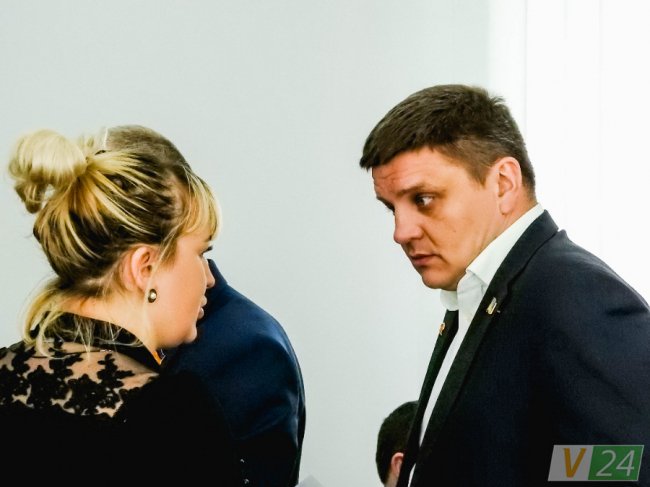 Власник земельної ділянки та частини довгобуду Сергій Була запевняв, що з березня 2018 року продовжиться повномасштабне будівництво