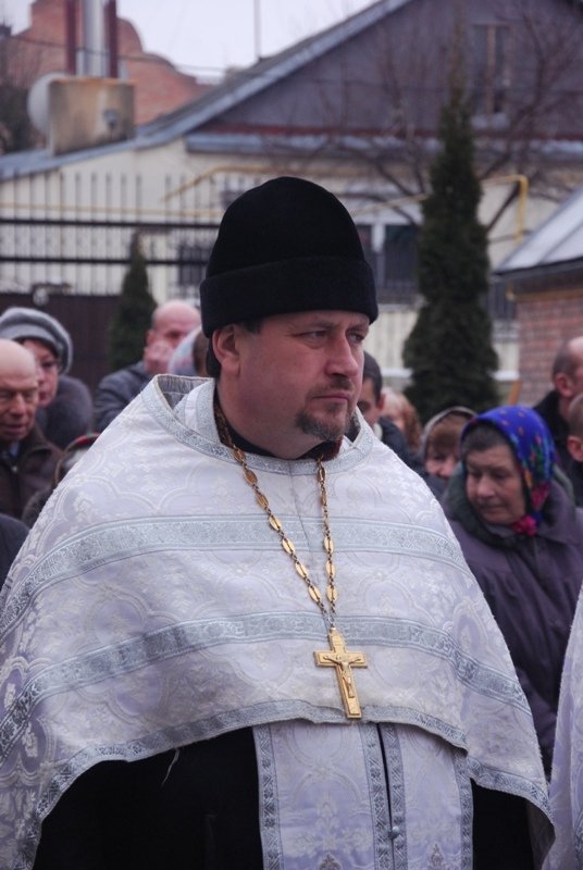 У луцькій церкві святять воду. ФОТО