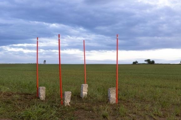 Німецький художник захопив землю в Чехії і заснував на ній державу. ФОТО