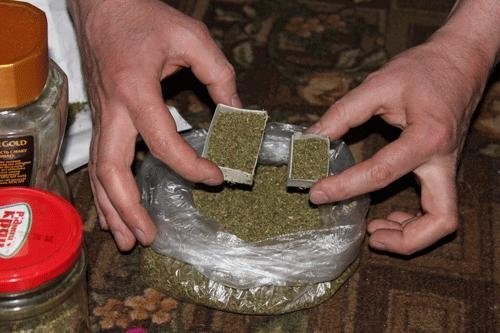 На Волині затримали юного наркодилера