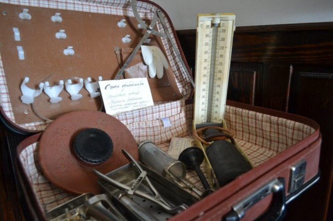 У луцькій аптеці-музеї – унікальне поповнення