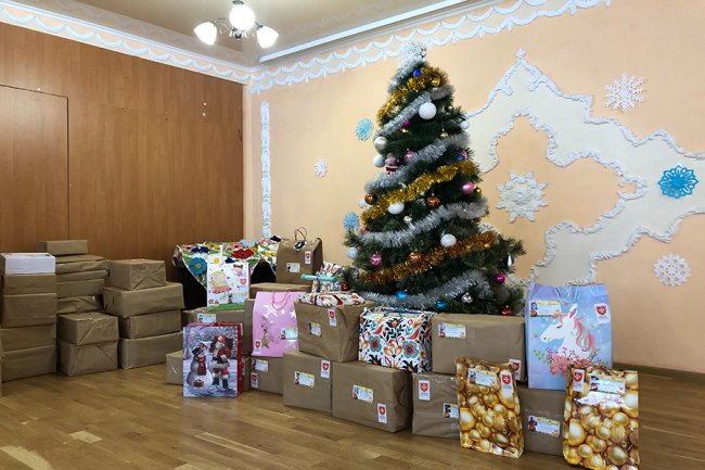 «Один хлопчик замовив у Миколая перемогу»: луцькі нацгвардійці влаштували свято для дітей у реабілітаційному центрі