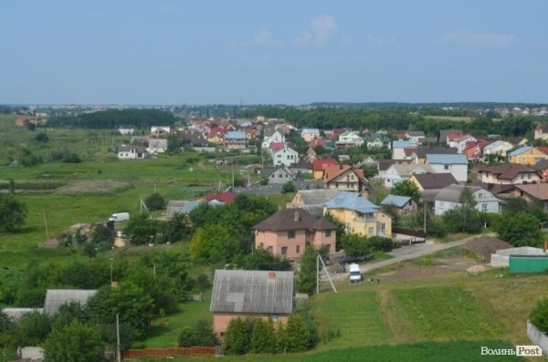 В затишному районі Луцька зводять сучасний житловий комплекс