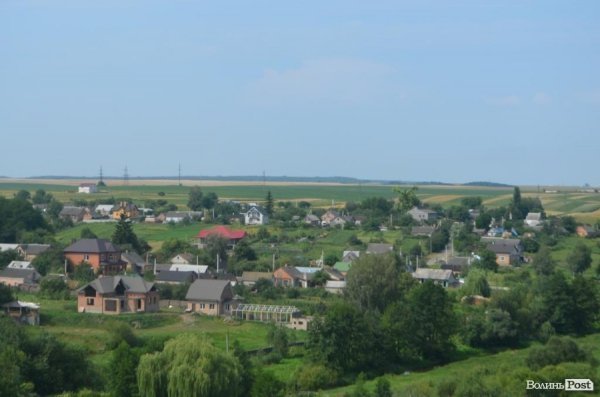 В затишному районі Луцька зводять сучасний житловий комплекс