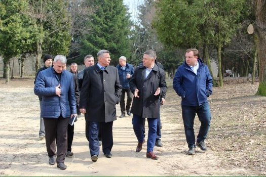 Прибирати Луцьк вже зголосилися: «Модерн-Експо», «Волинь-Зерно-Продукт», SKF Україна та інші