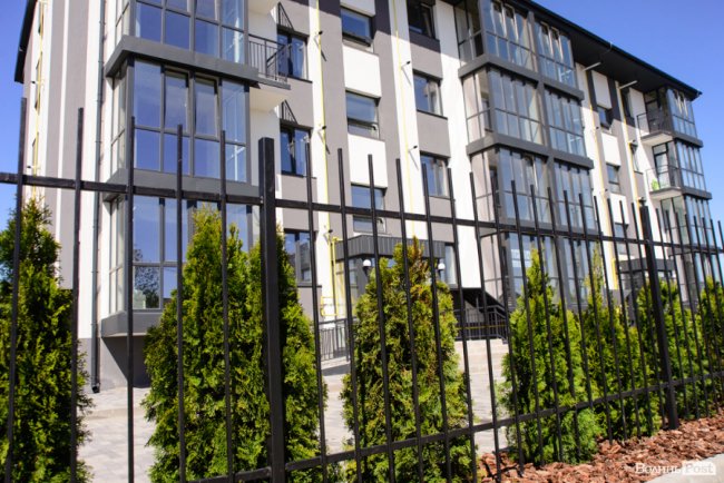 Здача нового будинку і озеленення території: затишне і сучасне житло у ЖК «Західний Олімп» під Луцьком*