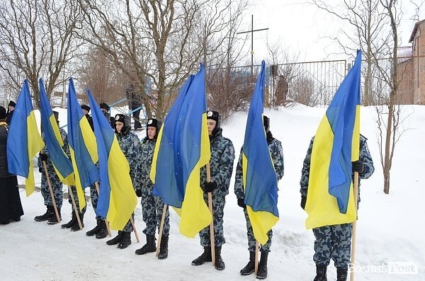 У Луцьку вшанували героїв Крут. ФОТО