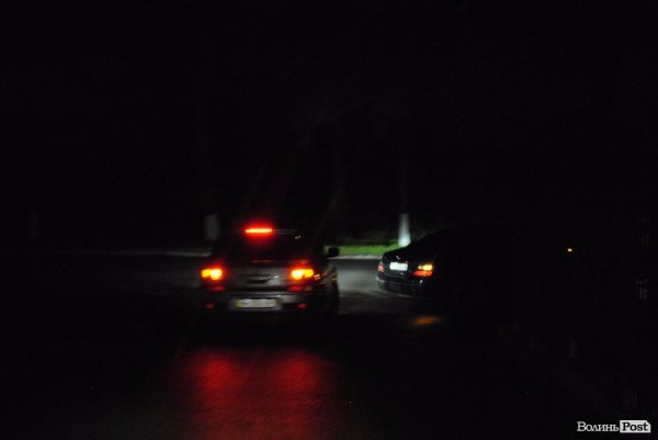 Автомобілі, на яких Світлана Лобода та її команда приїздили до Луцька