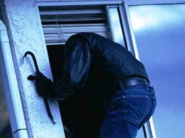 На Волині зухвалий злодій двічі обікрав один і той самий будинок