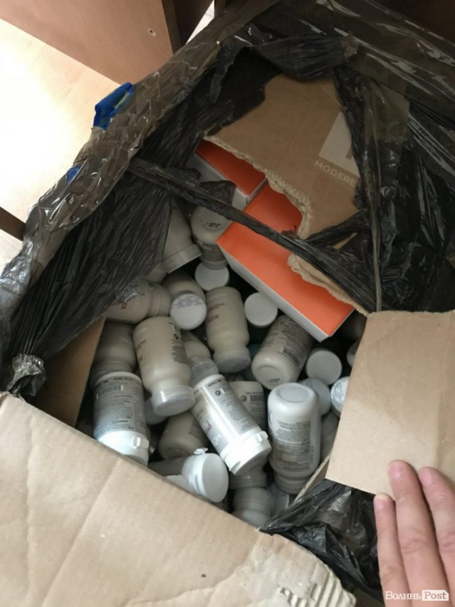 На «Устилузі» вилучили товарів на понад 200 тисяч гривень, які віз водій рейсового автобусу. ФОТО