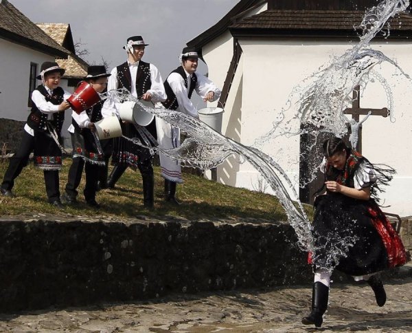 2 травня на Волині: гортаючи календар