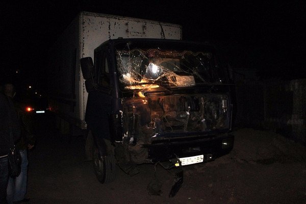 У Миколаєві КамАЗ протаранив маршрутне таксі з пасажирами. ФОТО