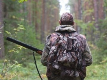 На Волині п'яні браконьєри погрожували лісовій охороні