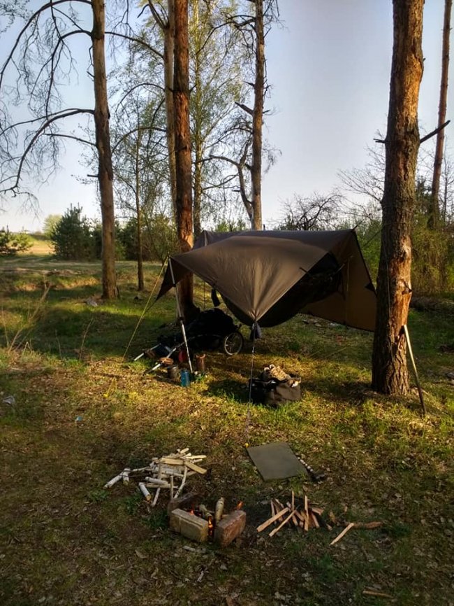 «Автомобілі їдуть повільніше, ніж я йду», – голландський мандрівник про волинські дороги. ФОТО