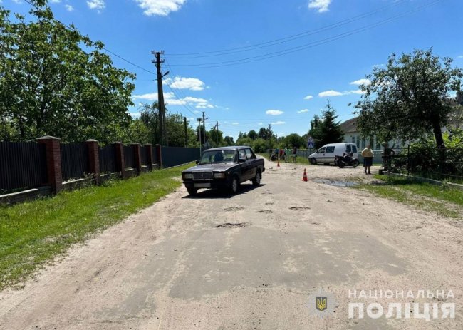 На Волині 14-річний водій автівки збив 15-річного мотоцикліста