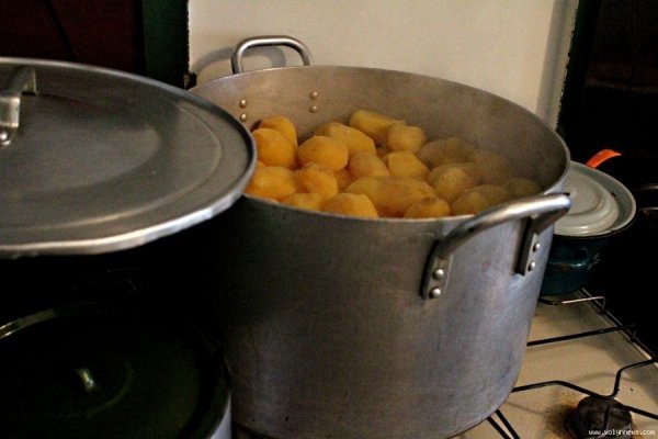 Молитва і шлунок: що їдять майбутні священики. ФОТО. ВІДЕО