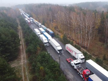 На «Ягодині» перетин кордону тимчасово здійснюватиметься в порядку живої черги