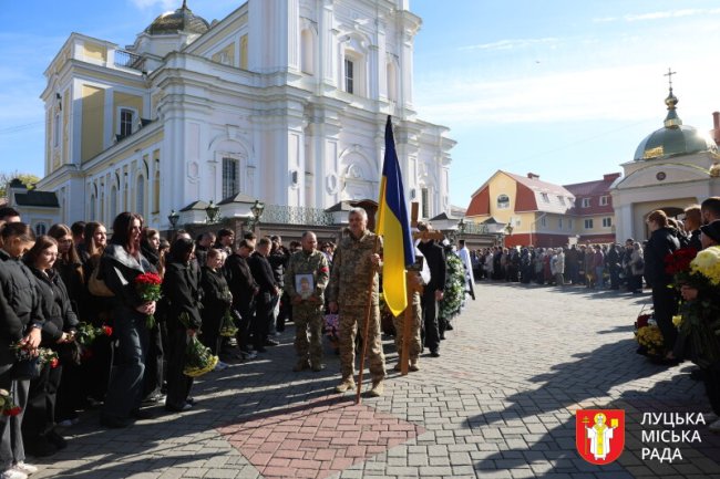 У Луцьку попрощалися з 19-річним Героєм Денисом Бойченком