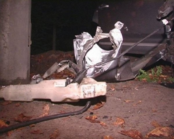 У Києві в аварії у Porsche відлетіло два колеса. ФОТО